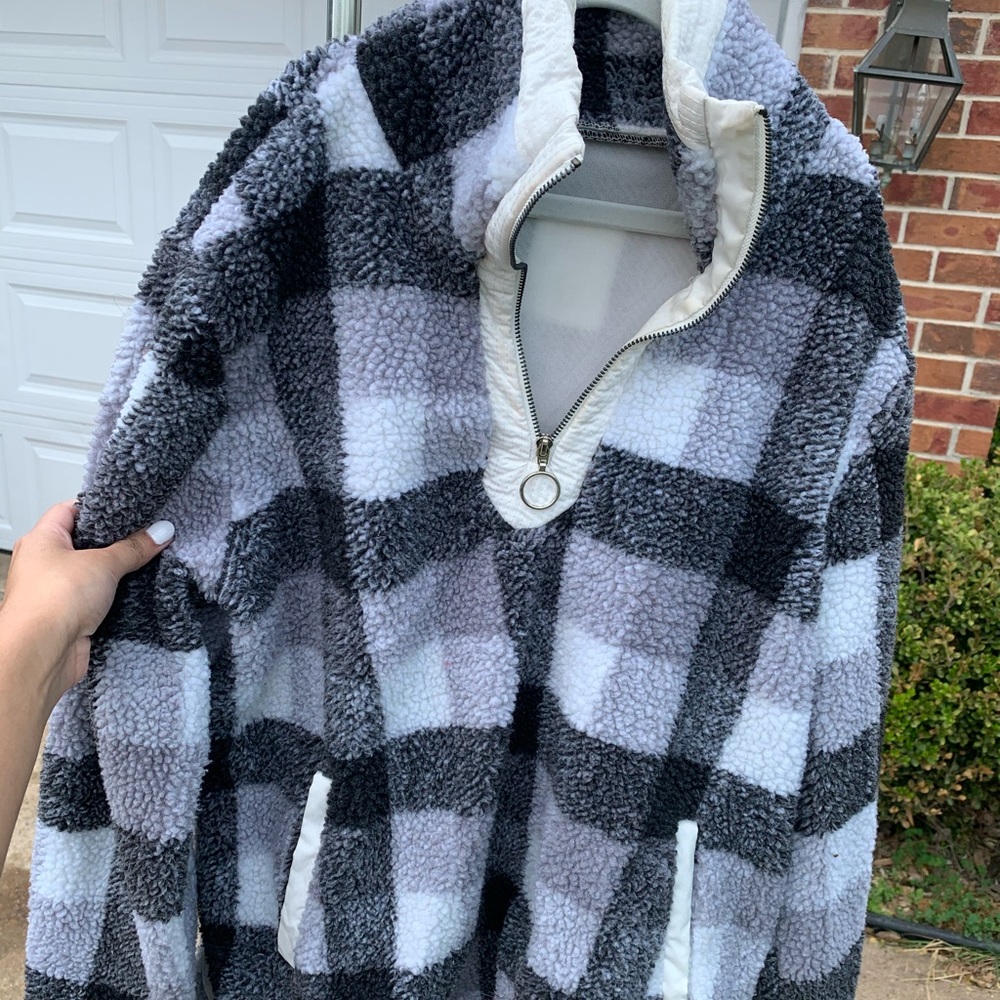 Dokotooo sweater only worn twice!